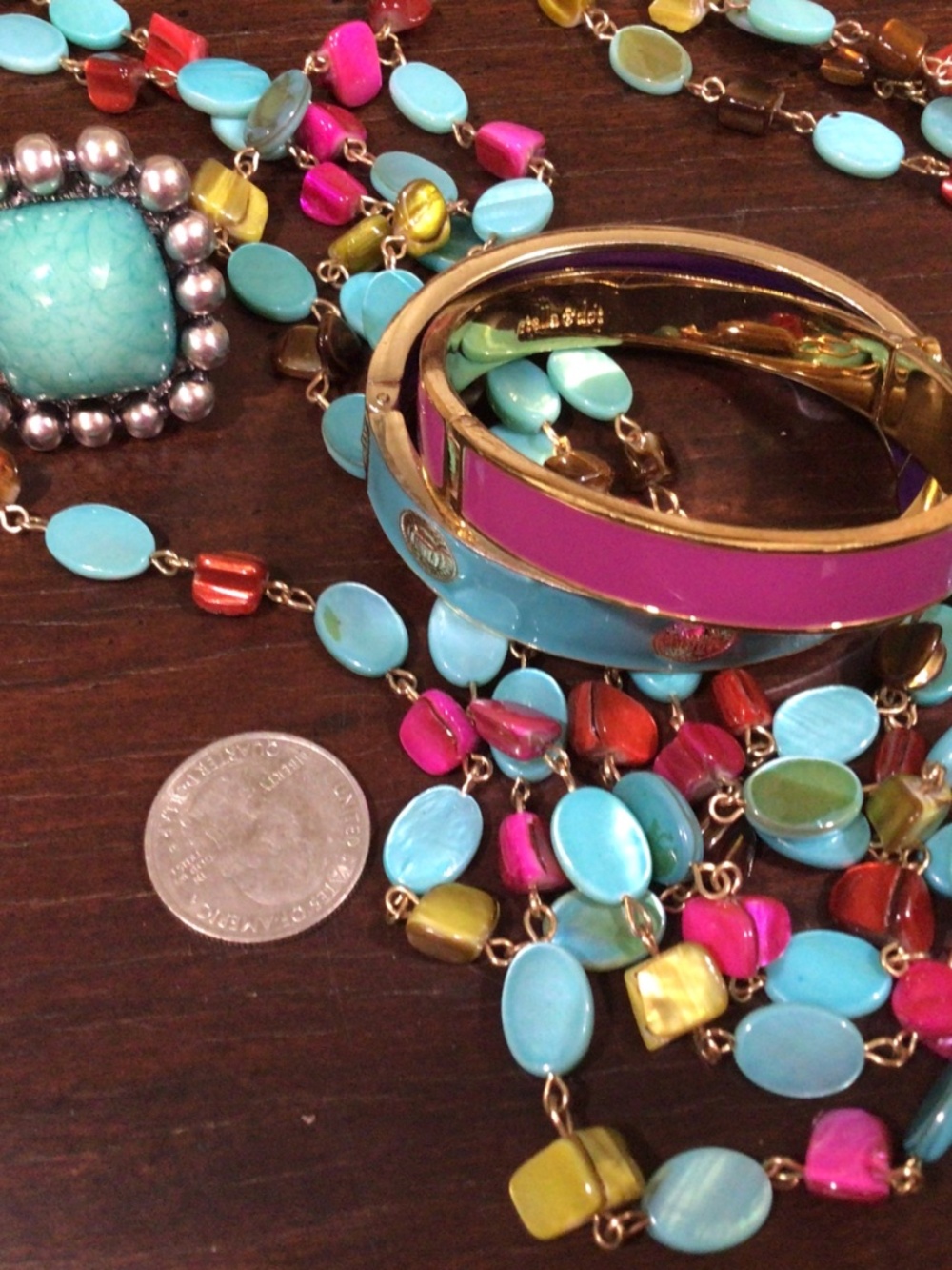 Tray of miscellaneous jewelry. Contains necklace, bracelets earrings, and ring. - Picture 12 of 12